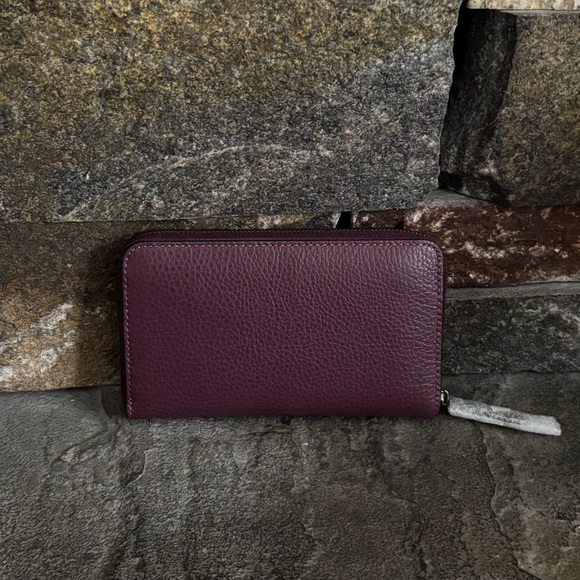 NWT COACH Medium ID Zip Around Wallet - Picture 2 of 13